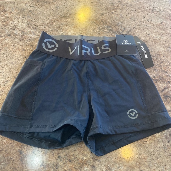Virus Pants - Workout shorts